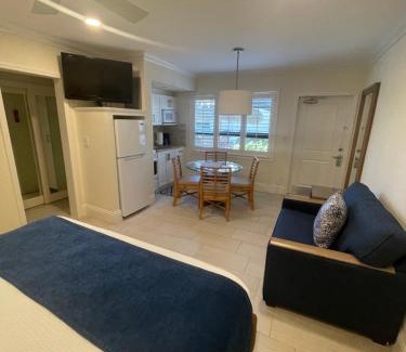 Lauderdale-by-the-Sea Hotel | High Noon Beach Resort