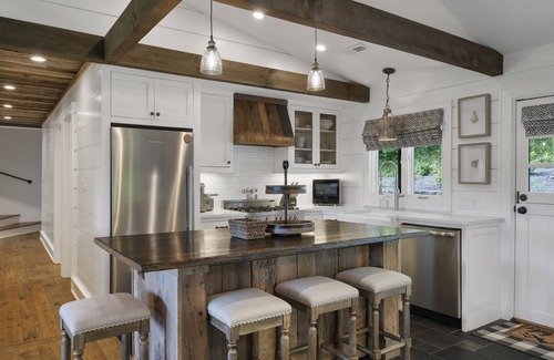 Highlands House | High Noon - Beautiful Mountain Views
