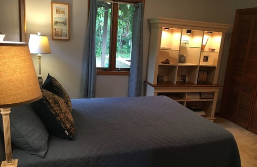 Jonesborough House | High Places with Miles of Mountain Views