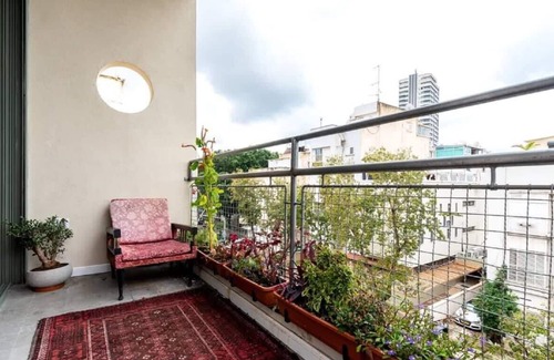 Tel Aviv City Center Apartment | High Quality Classic Apartment In Tel Aviv