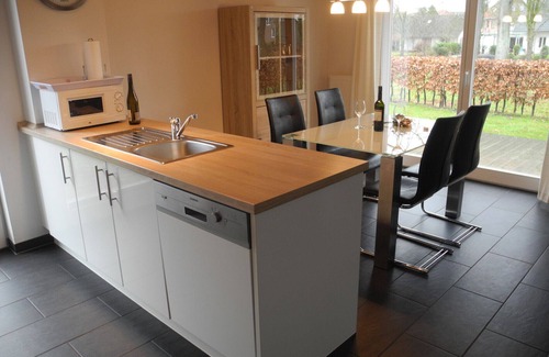 Nordhorn House | High quality cottage right on the lake