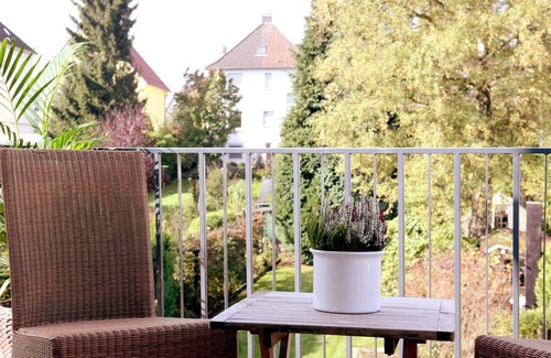 Solingen Apartment | High quality furnished holiday-/exhibition apartment with a view in Solingen-Gräfrath