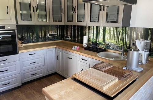 Treffurt House | High-quality furnished vacation home for up to 7 people. Three bedrooms with double beds and a cozy sofa bed incl. sleeping function await you.
