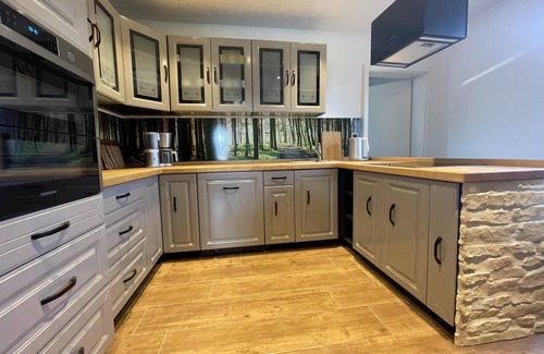 Treffurt House | High-quality furnished vacation home for up to 7 people. Three bedrooms with double beds and a cozy sofa bed incl. sleeping function await you.