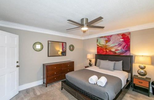 Downtown Atlanta House | High Rise Downtown Condo with Skyline View