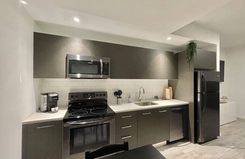 Riverwalk Fort Lauderdale Apartment | * HIGH RISE * KING BED /HEATED POOL /LAS OLAS