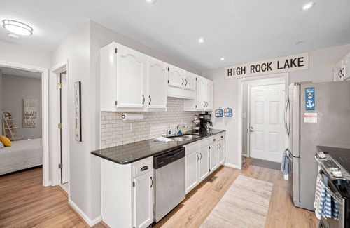 Southmont House | "High Rock Haven 3bed/3 bath home High Rock Lake Games room, Hot Tub, 2 lounges