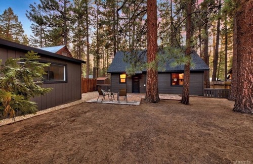 South Lake Tahoe Cabin | High Sierra Hideaway - Cozy Modern Cabin