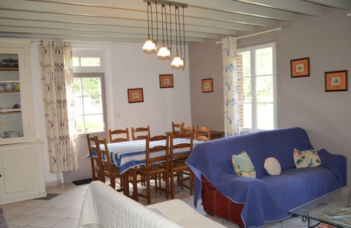 Saint-Riquier-es-Plains Cottage | High standing and quiet country house. Large fireplace, only 6km from the coast.