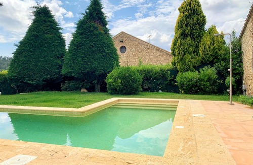 Castellet Villa | High standard holiday villa in town close to Barcelona
