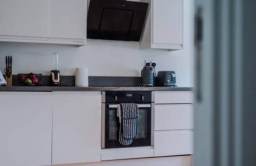 Trafford Apartment | High Street Flat in Altrincham | Pass the Keys