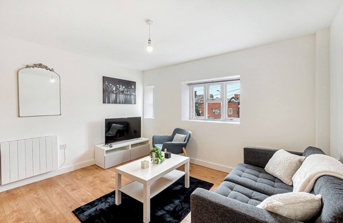 Trafford Apartment | High Street Flat in Altrincham | Pass the Keys