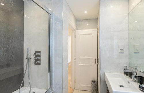 Queen's Gate Apartment | High Street Kensington Apartment