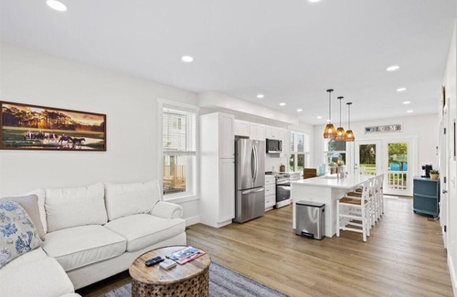 Chincoteague House | High Tide Hideaway on Chincoteague Island!