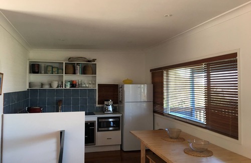 Currarong House | High Tide - located at Currarong