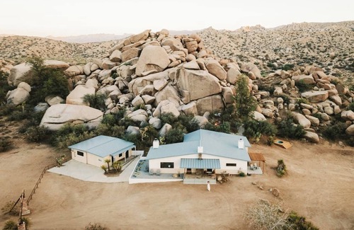 Pioneertown House | High West House: A Boulder Filled Paradise