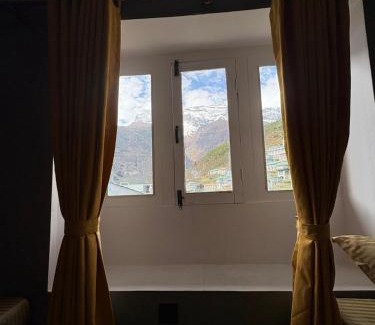 Namche Bazaar Bed & Breakfast | Highcamp B&B