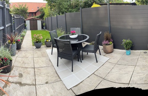 Highgate House | Highgate , 2 bedroom house with a garden!