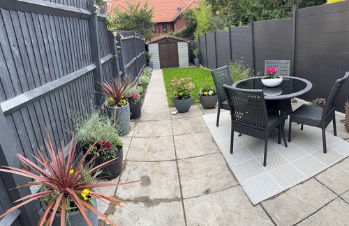 Highgate House | Highgate , 2 bedroom house with a garden!