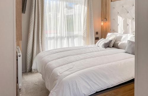 Pendine House | Highgrove Ledge