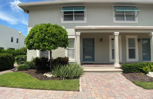 Highland Beach Condo | Highland Beach Hideaway with Dock