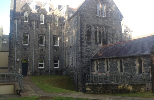 Fort Augustus House | Highland Home : Moat house 1 An individual house your gateway to the Highlands