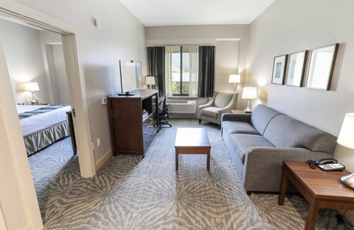 Fairfield Cabin | Highland King Suite | Spacious Stay & Sitting Area
