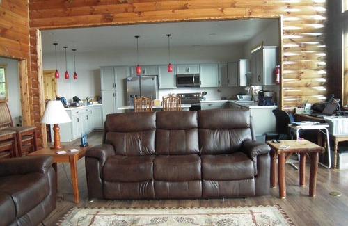 Gatlinburg - Pigeon Forge Cabin | Highland Koselig Lodge