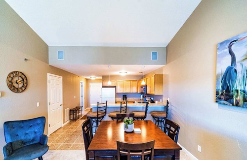 Lake Ozark Condo | Highland Lake View – Incredible Location!