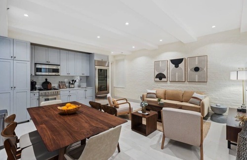 Midtown South Apartment | Highland Place I by RoveTravel | Luxury NoMad 3BR