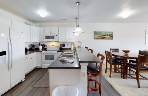 Lake Ozark Condo | Highland Shores 315 - Condo with Terrific Views
