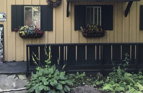 Highlands Hills Cottage | Highlands Cottage w/magnificent view - all amenities
