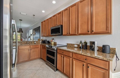 Bradenton Condo | Highline Condo - Golf Course, Resort Amenities by Gulfcoast Holiday Homes