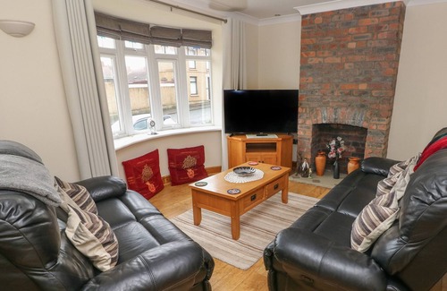 Burry Port House | HIGHMEAD, pet friendly, character holiday cottage in Burry Port