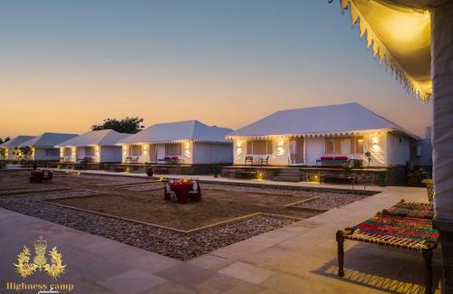 Kanoi Hotel | Highness Desert Camp