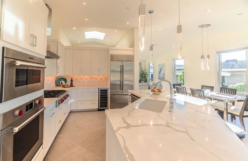Bodega Bay House | HighTide Haven~New, Warm & Stylish Beach Home in Bodega Bay! HotTub/GmRm