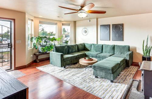 Farmington House | Hike and Golf Farmington Home 1 Mi to Animas River!