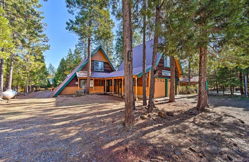 Trinity Center Cottage | Hike & Fish, < 1 Mi to Trinity Lake: Rustic Cabin!