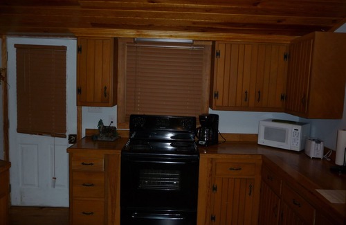 Elkton Cabin | Hike,Massanutten Resort,LurayCaverns,Skyline Drive, Snow Tube/Ski