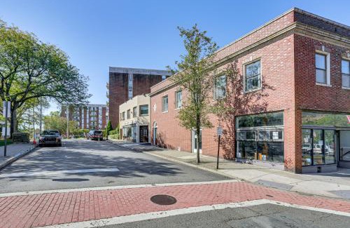 Suffern Apartment | Hike, Relax and Visit NYC! Central Suffern Condo