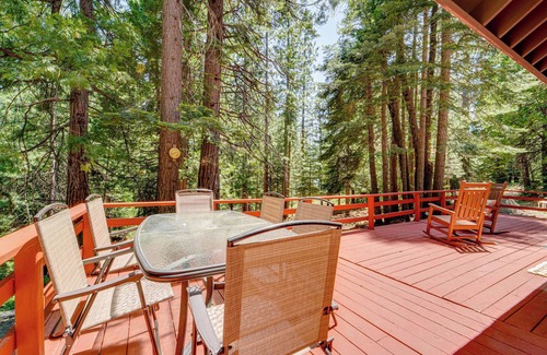 Alta Cabin | Hike & Ski! Cabin 20 Mi to Soda Springs Mtn Resort