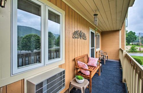 Lincoln Apartment | Hike, Ski, Explore Lincoln Condo with Pool Access