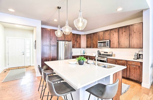 Grand Elk Ranch House | Hike & Ski: Stunning Home w/Hot Tub in Granby!