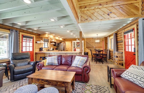 Clay Springs Cabin | Hike & Unwind Fireside: Peaceful Pinedale Cabin!