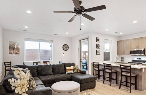 Santa Clara Condo | Hiker's Haven #51 by Red Rock Vacation Rentals