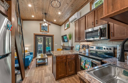 Mentone House | Hiker's Haven - a tiny home for big adventures
