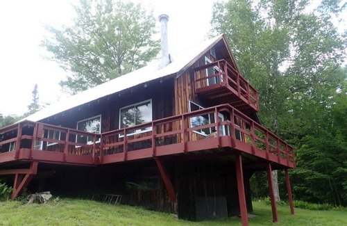 Granville Cabin | Hikers and Mt Bikers paradise 4 Bedroom lodge in remote central Vermont