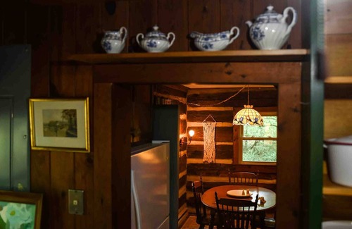 Nebo Cabin | Hikers Retreat in the Linville Gorge Forest