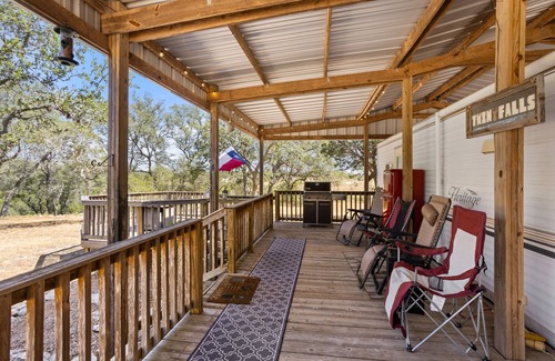 Boerne RV Rental | Hiking and Stargazing in Texas Hill Country