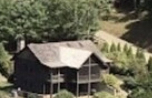 Clyde Cabin | Hiking enthusiasts looking for upscale accommodations and amazing views!
